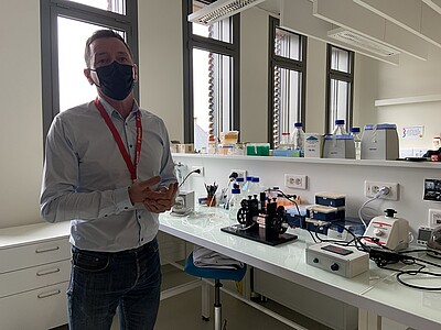Philippe Lavalle, est directeur adjoint de l’unité 1121 Biomatériaux et bioingénierie, un des dix laboratoires de l'ESBS.
